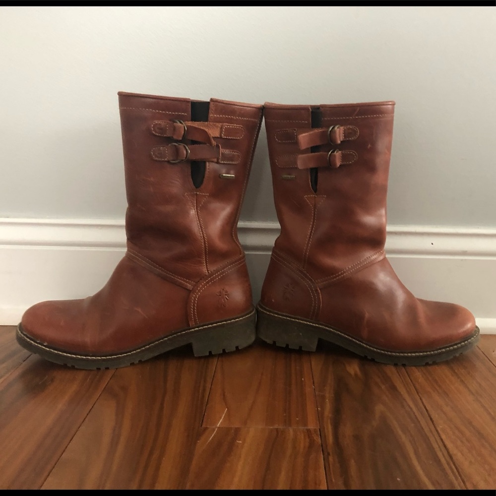 FLY LONDON BOOTS